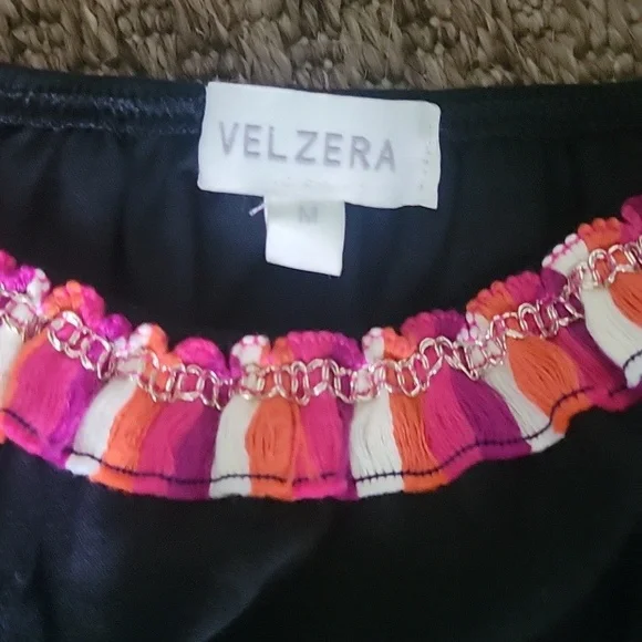 Velzera Boho Tunic Black Embroidered with tassels - Picture 4 of 4